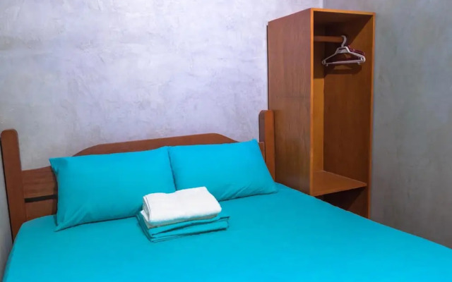 Sinag Hostel - Adults Only