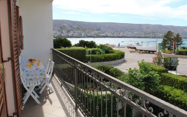 Lina - 30m From the Beach - A4