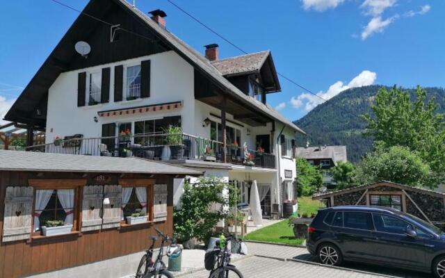 Haus Holunder Weissbriach