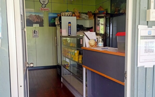 OYO 90366 Home Valley Guesthouse Tambunan