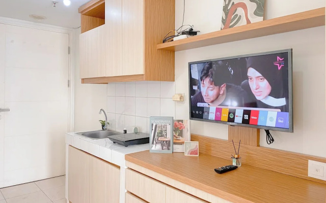 Homey And Compact Studio Apartment Springlake Summarecon Bekasi