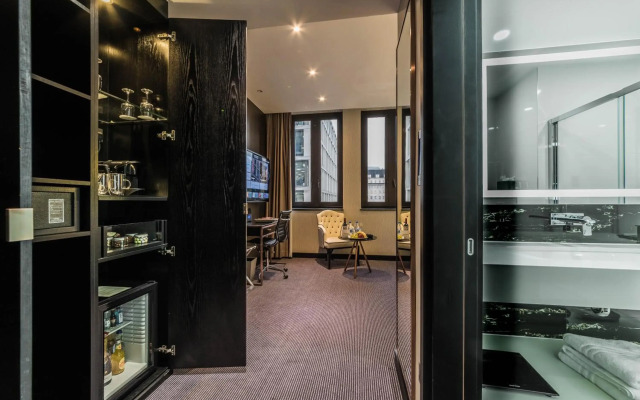 Montcalm Royal London House, London City