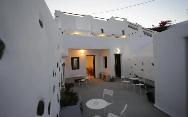 Manias Fira Residences