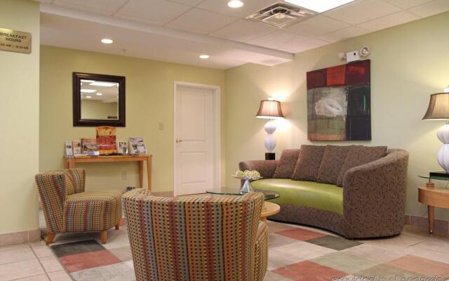 Best Western Plus Newport News Inn & Suites