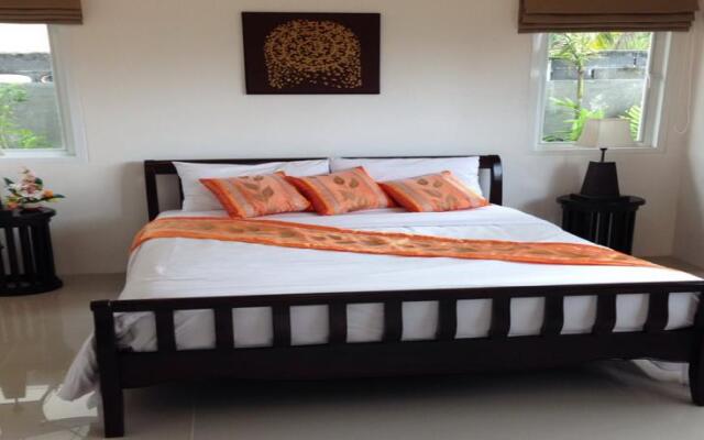 Private Pool Villa At Thalang