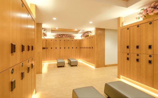 Shaanxi Xinghewan Hotel