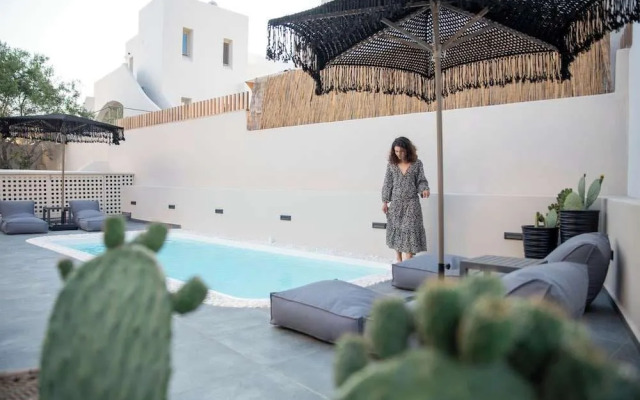 Aidani Luxurious Rooms