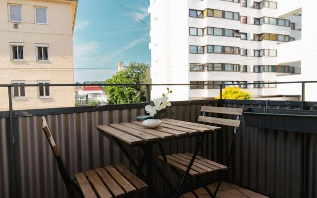 Beautiful 2-bedroom apartment near Schönbrunn