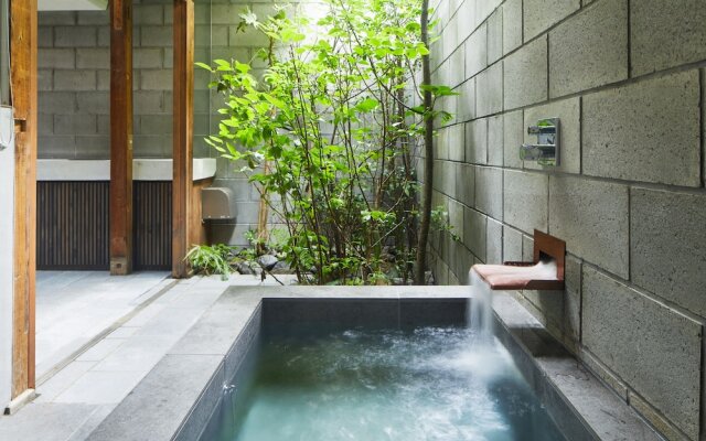 YADORU KYOTO HANARE Roji No Yado