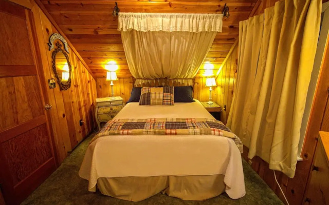 Arrowhead Pine Rose Cabins