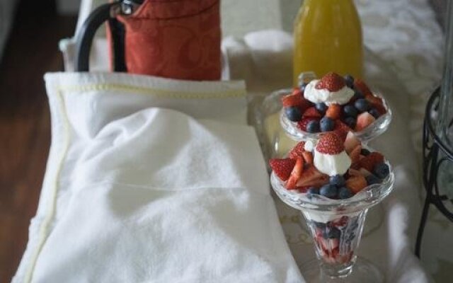 Country Bay Manor B&B