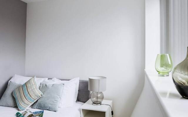 1BR amazing refurbished studio located in central Leicester