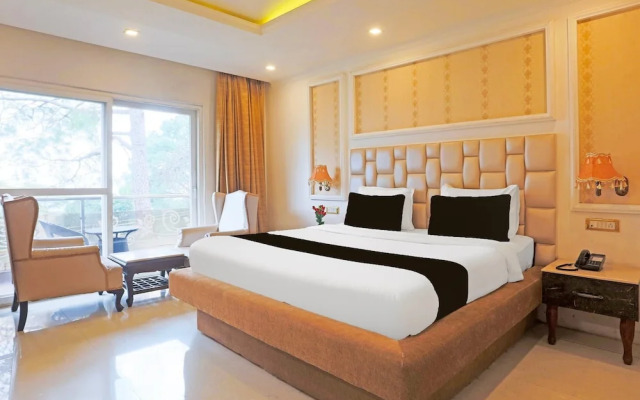 Stylish Room With Mesmerizing View Dharamshala