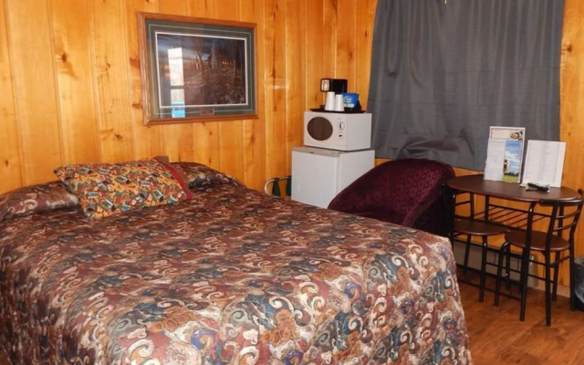 Brookside Motel