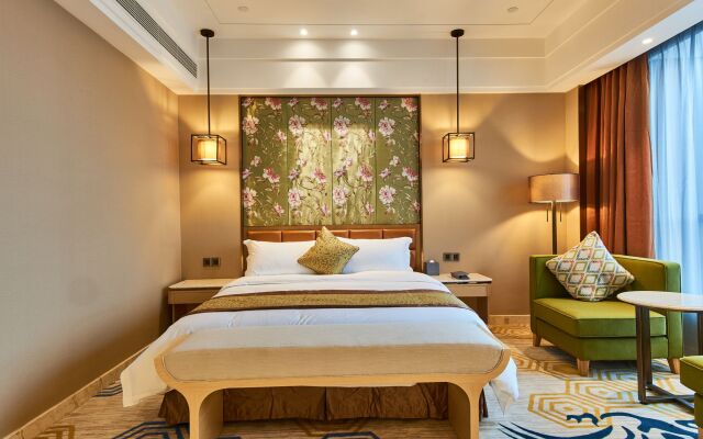 Huayu Landmark Hotel