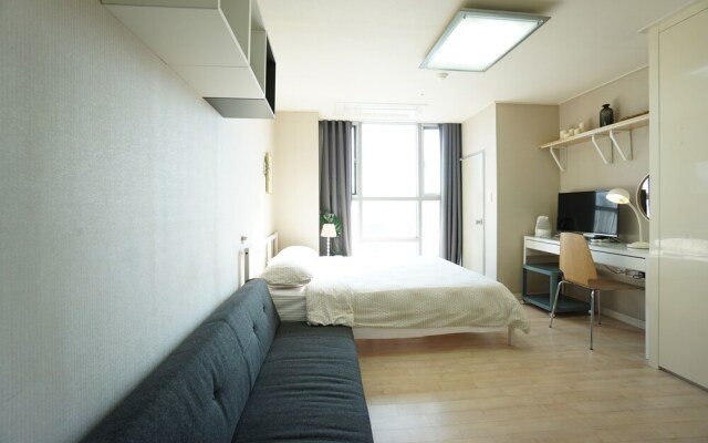 Alice Apartment