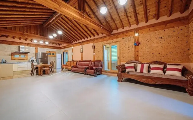 Romain Pension