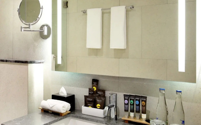 Novotel Jakarta Cikini Hotel