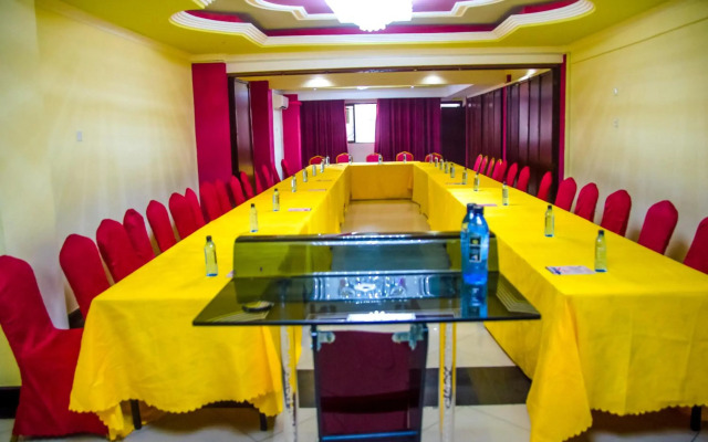 Sheratton Regency Hotel