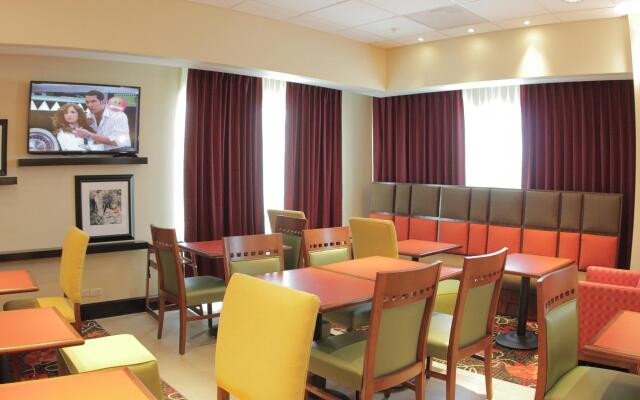 Hampton Inn by Hilton Torreon-Airport Galerias