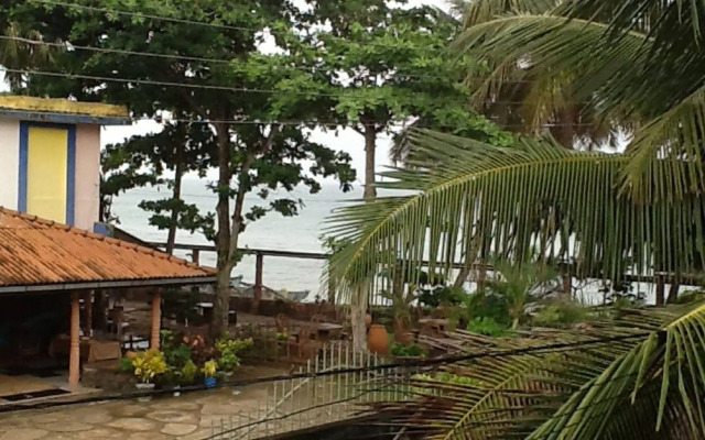 Catamaran Beach Home and Restaurant