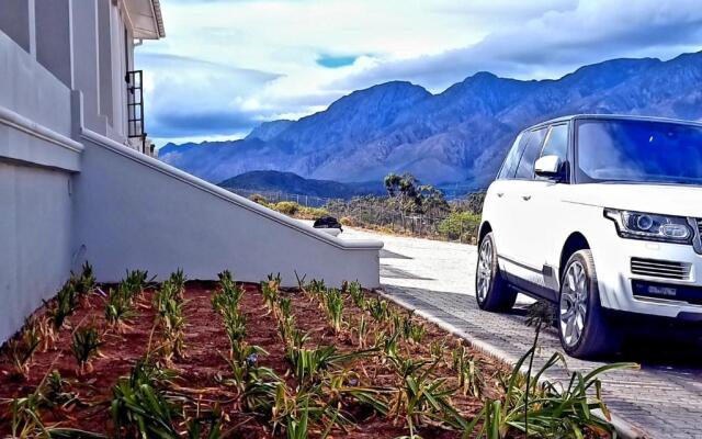 PJURE Boutique Hotel & SPA