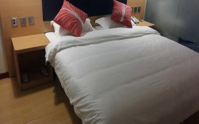 Thank Inn Hotel Guizhou Guiyang Xiaohe District Qingshuijiang Road Metro Station – Guest Rooms – Guiyang