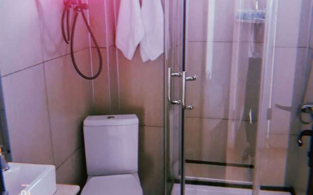 Mgzavrebi Gonio Aparthotel