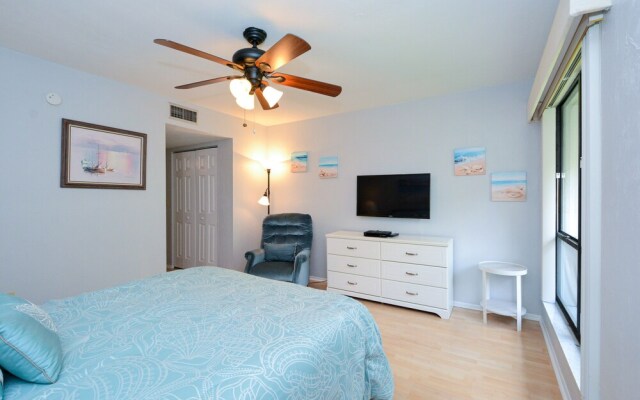 Runaway Bay Resort by BBG