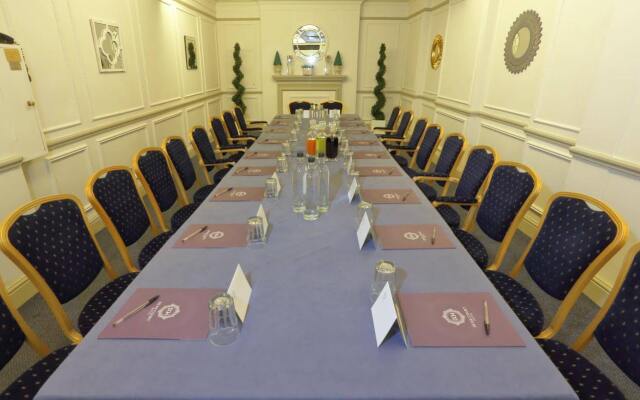Dean Court Hotel