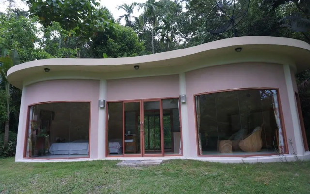 Smallville Resort Ranong