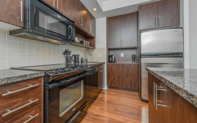 PlanURstay - Toronto Downtown