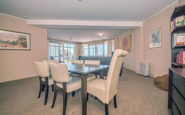 Portofino, Unit 6/7 Laman Street