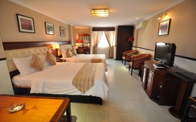 Sunflower Hotel District 10