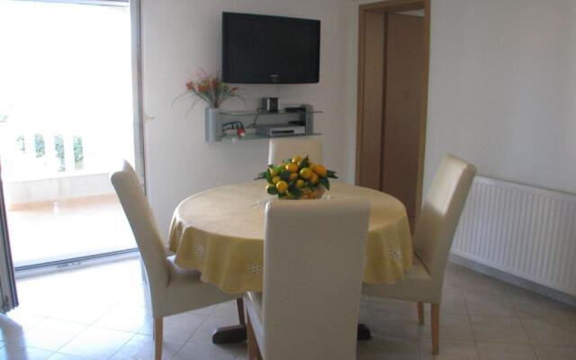 Apartments Bareta