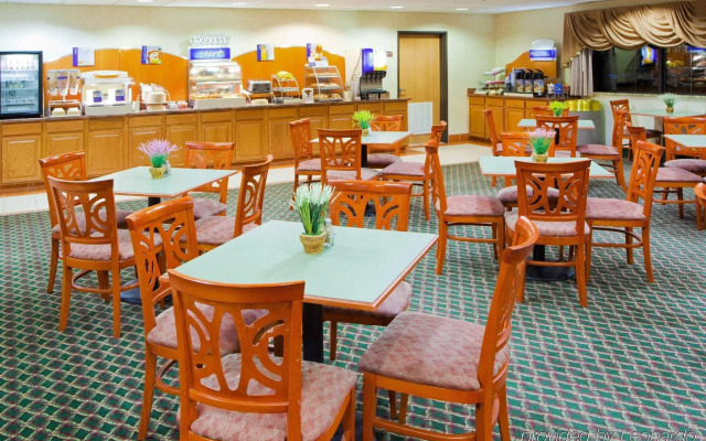 Holiday Inn Express I-95 Capitol Beltway-Largo by IHG