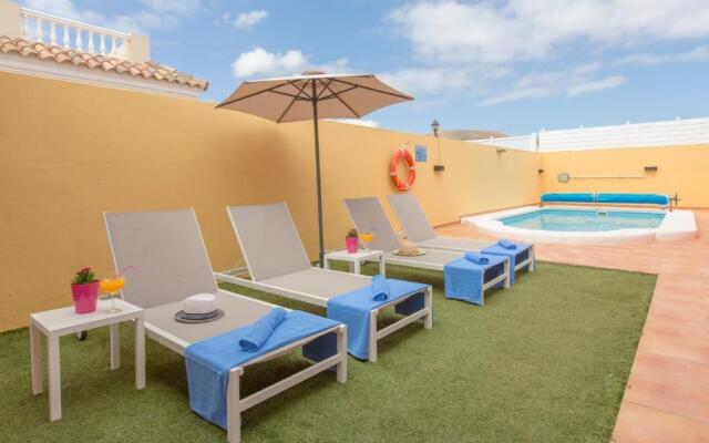 Villa Bella Lucia 1. Piscina Climatizada, WiFi, BBQ.