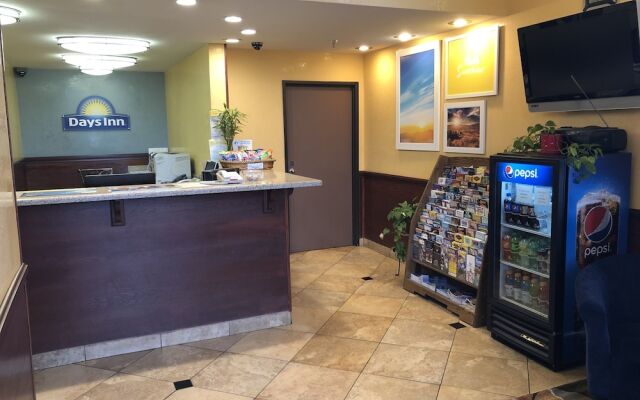 Days Inn by Wyndham Rio Rancho