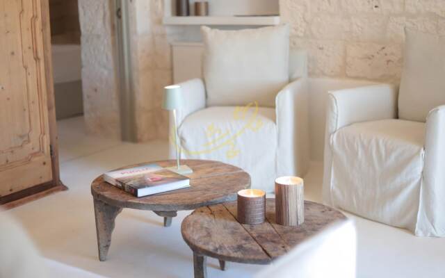 TD I Coni di Pinur Trulli With Scenic Valley View