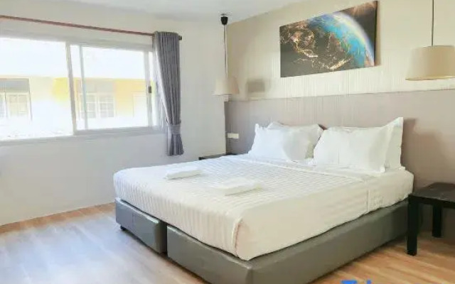 Whale Hostel Cha-Am