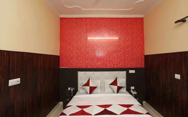 OYO 11556 Om Guest House Residency