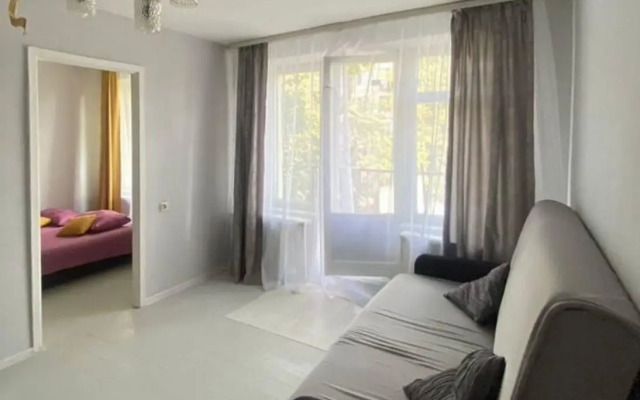 Апартаменты на улице Юных Ленинцев 121к5