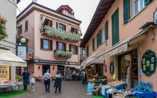 Rooftop On Stresa Lake View