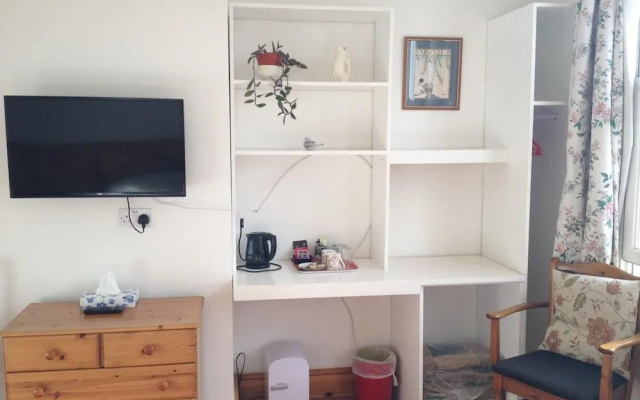 Acorn Guest House
