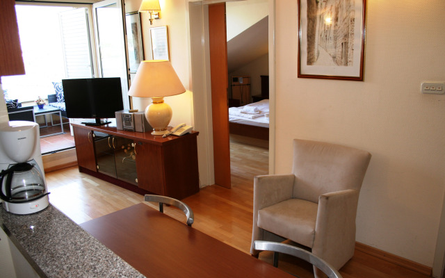 Apartel Park Osejava