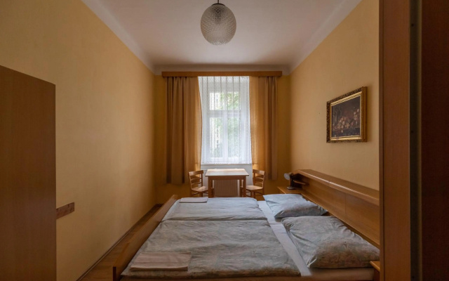 Hostel Dakura