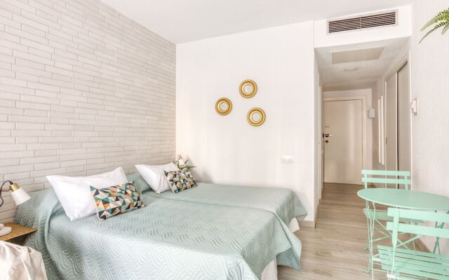 Elegant Holiday Home in Seville near River Guadalquivir