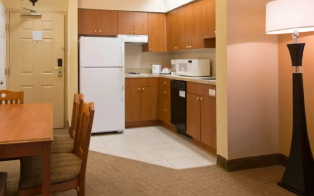 staySky Suites - I Drive Orlando