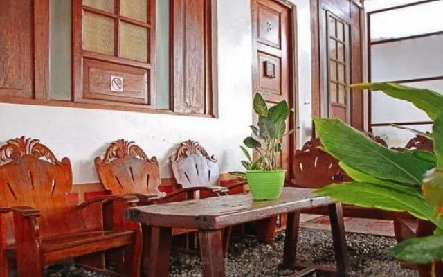 RedDoorz Hostel @ Deomar Hometel & Farm Cafe Vigan Ilocos