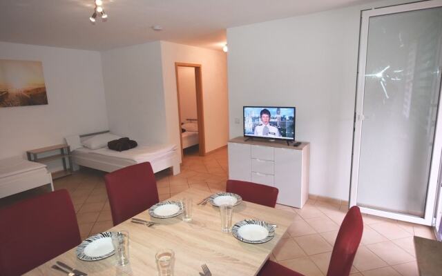 AB Apartment 85
